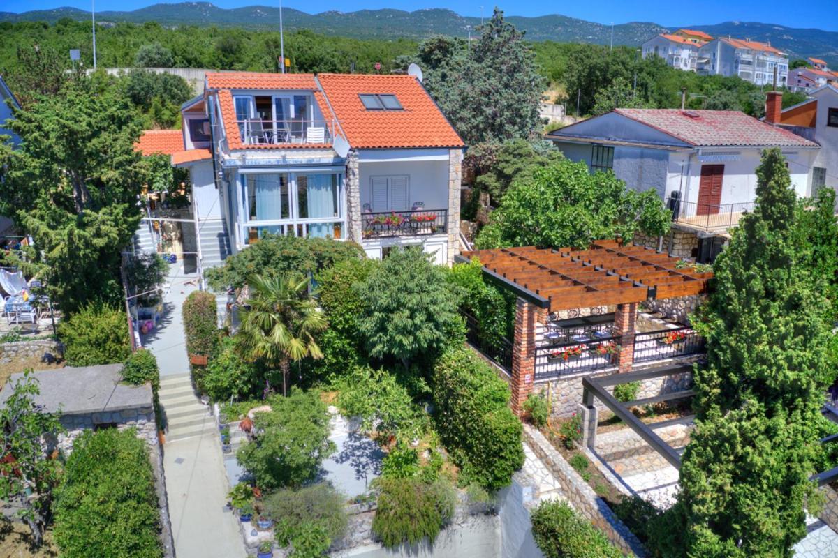 Cvrk Family House Novi Vinodolski Esterno foto