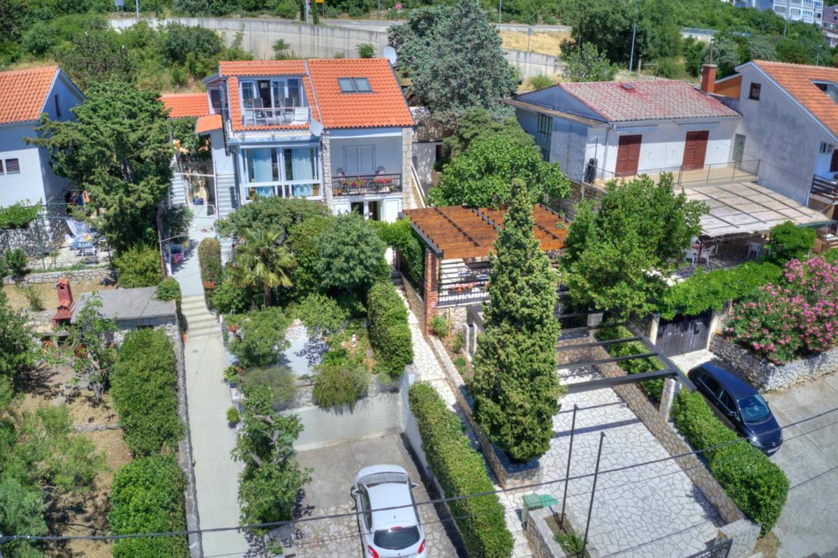 Cvrk Family House Novi Vinodolski Esterno foto